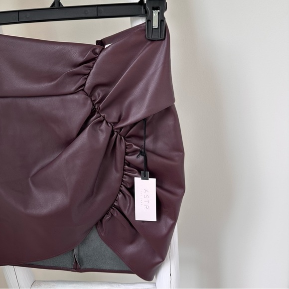 Astr Women’s Dancing Queen Faux Leather Mini Skirt Eggplant Color SZ S - Picture 7 of 11